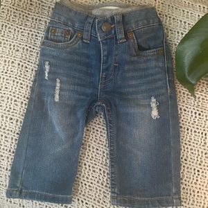 Levis